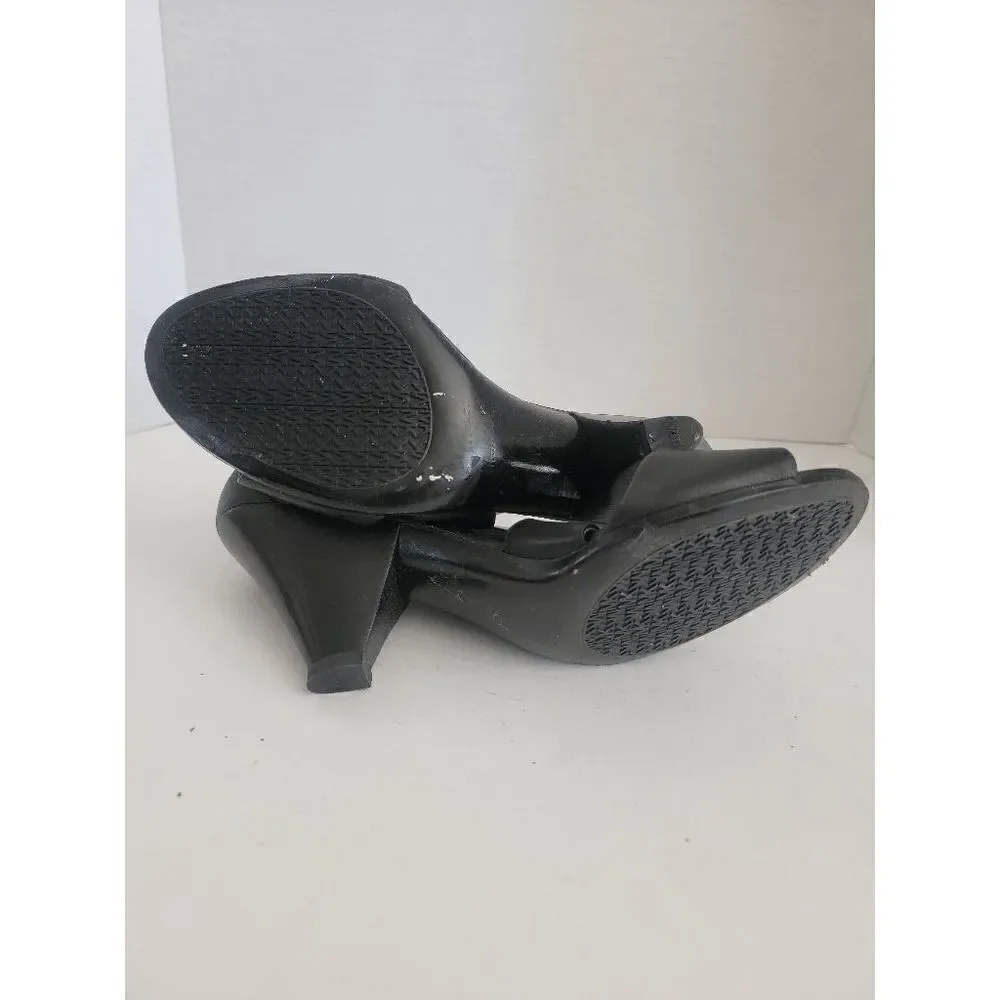 Michael by Michael Kors Women's Black  Odette Leather Cone Heel Sandals Size 8M - Picture 2 of 5